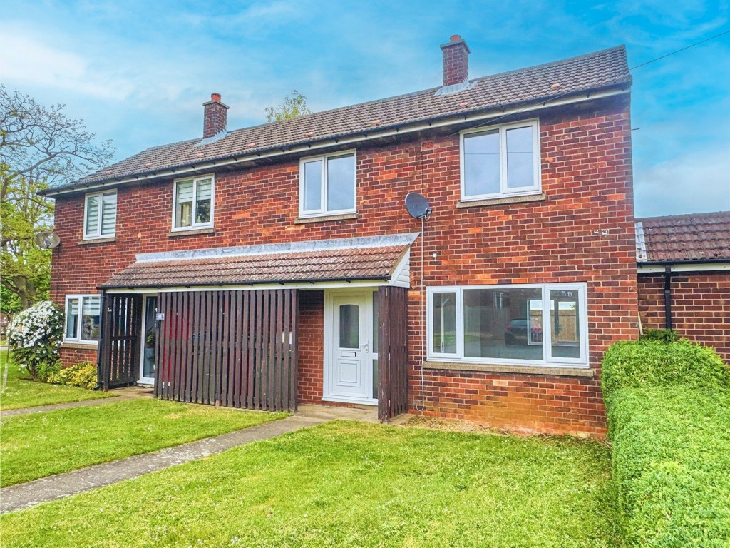2 bedroom House (unspecified) Under Offer