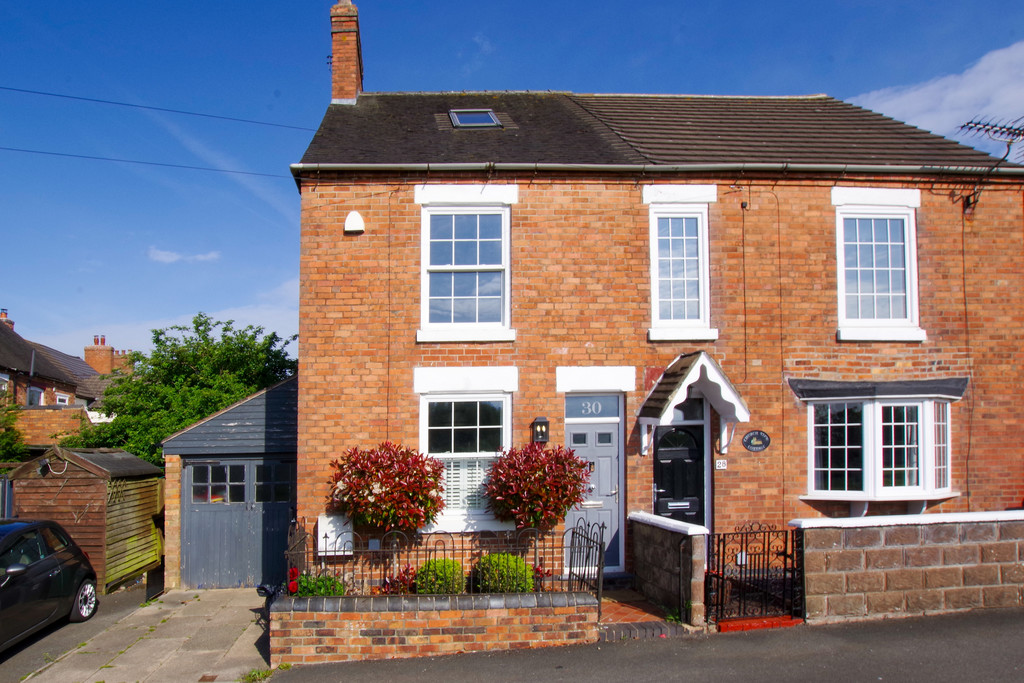 2 bedroom Semi-detached house For Sale