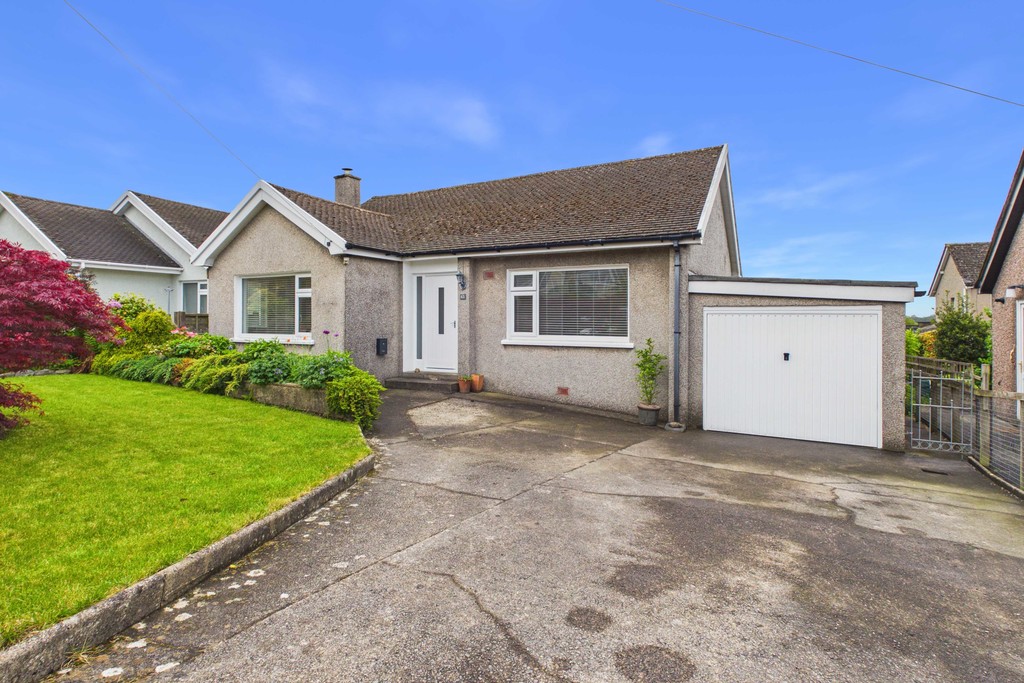 2 bedroom  For Sale