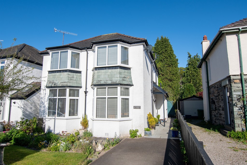 4 bedroom Link detached house For Sale