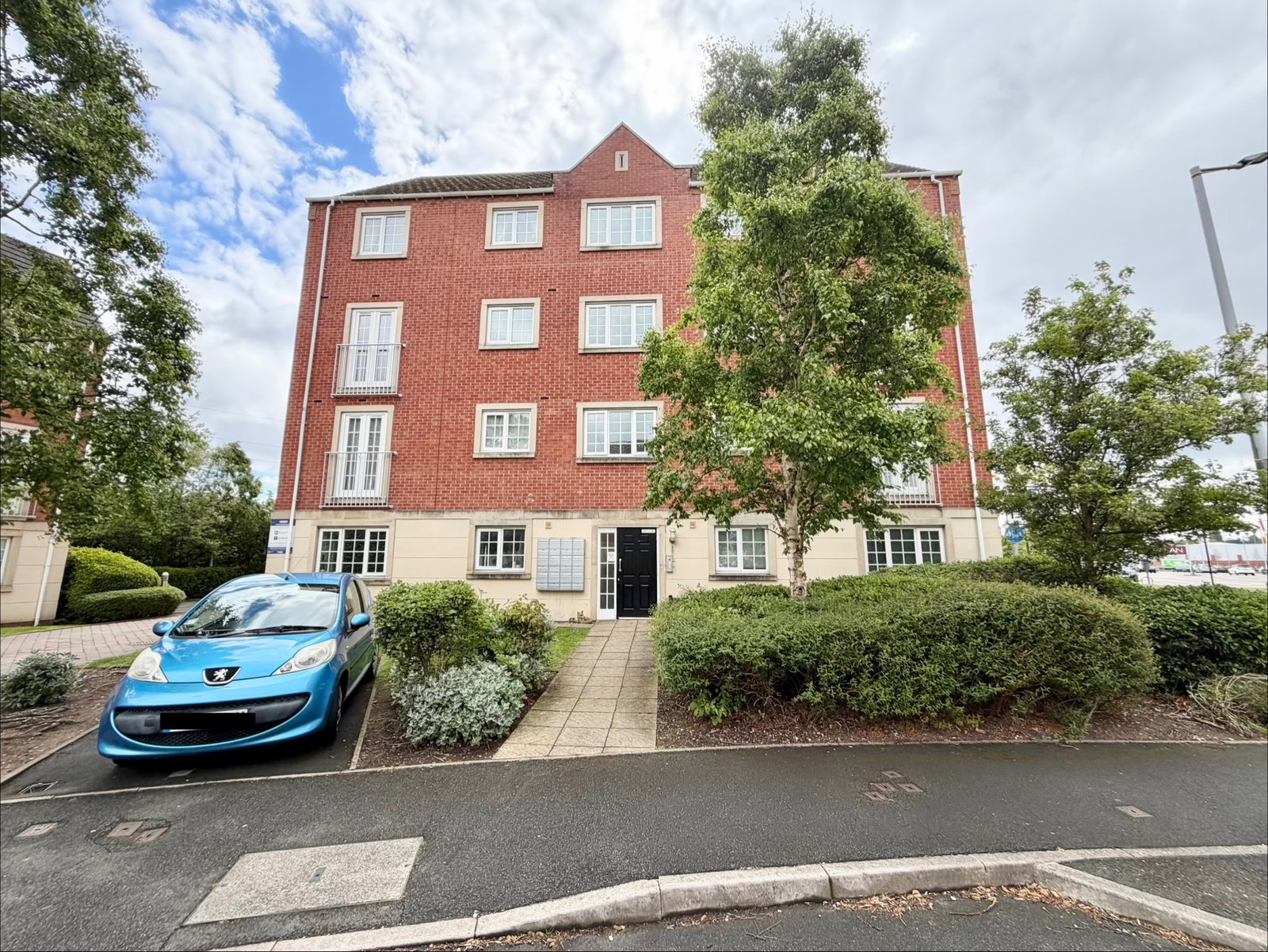 1 bedroom Flat For Sale