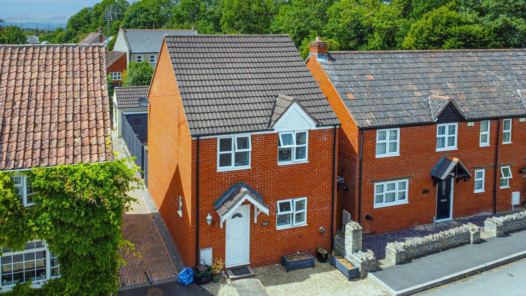 3 bedroom Cottage To Let
