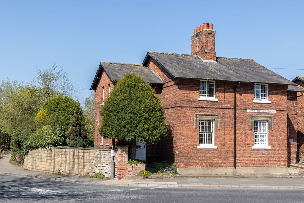 2 bedroom Cottage Under Offer