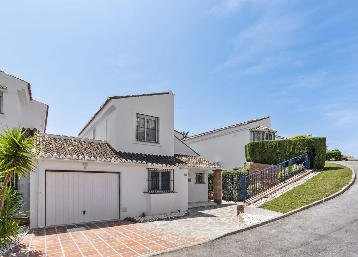 3 bedroom Villa For Sale