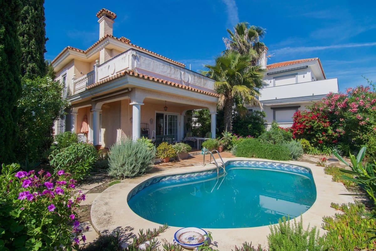 3 bedroom Villa For Sale