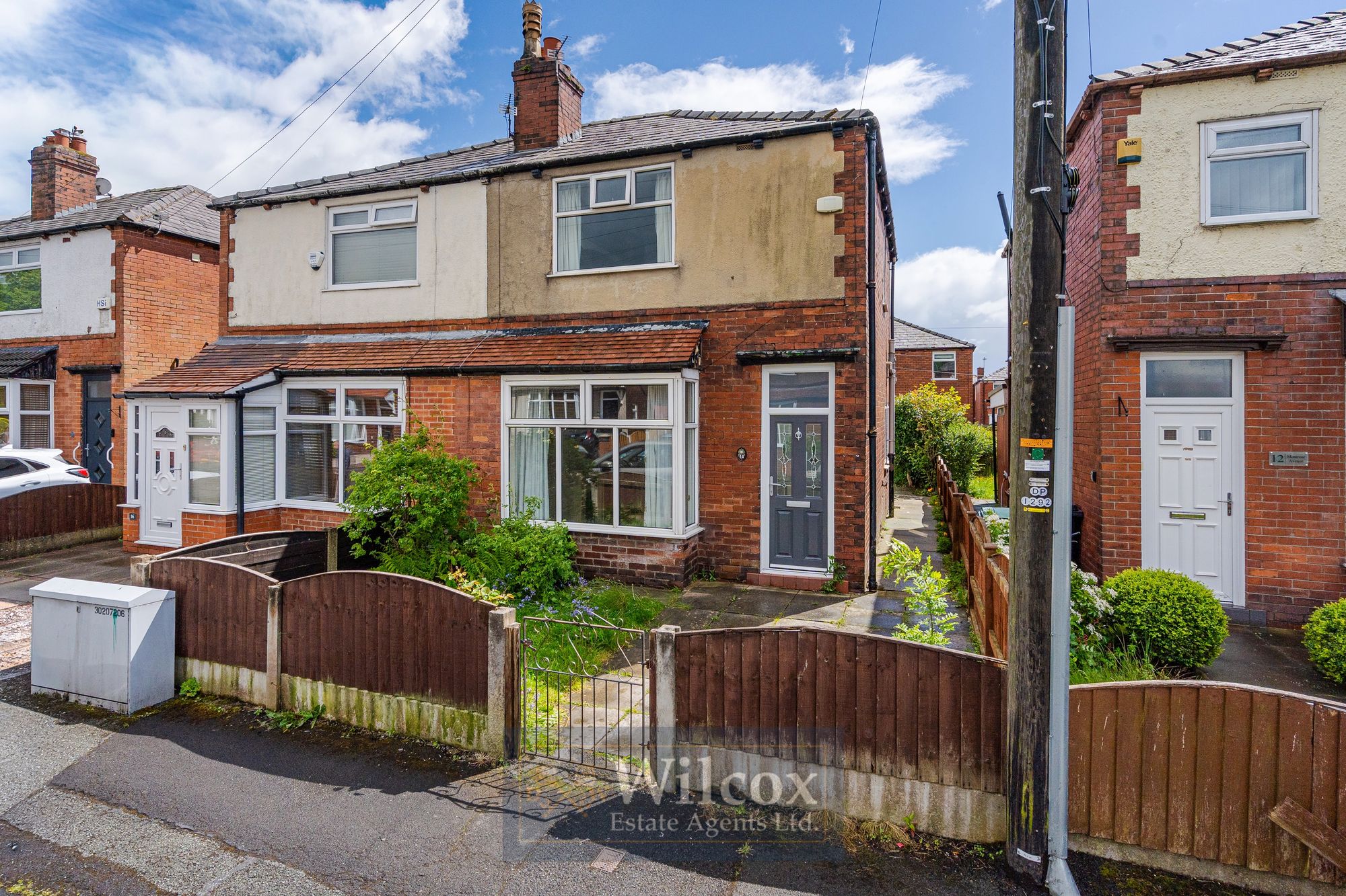 2 bedroom Semi-detached house For Sale