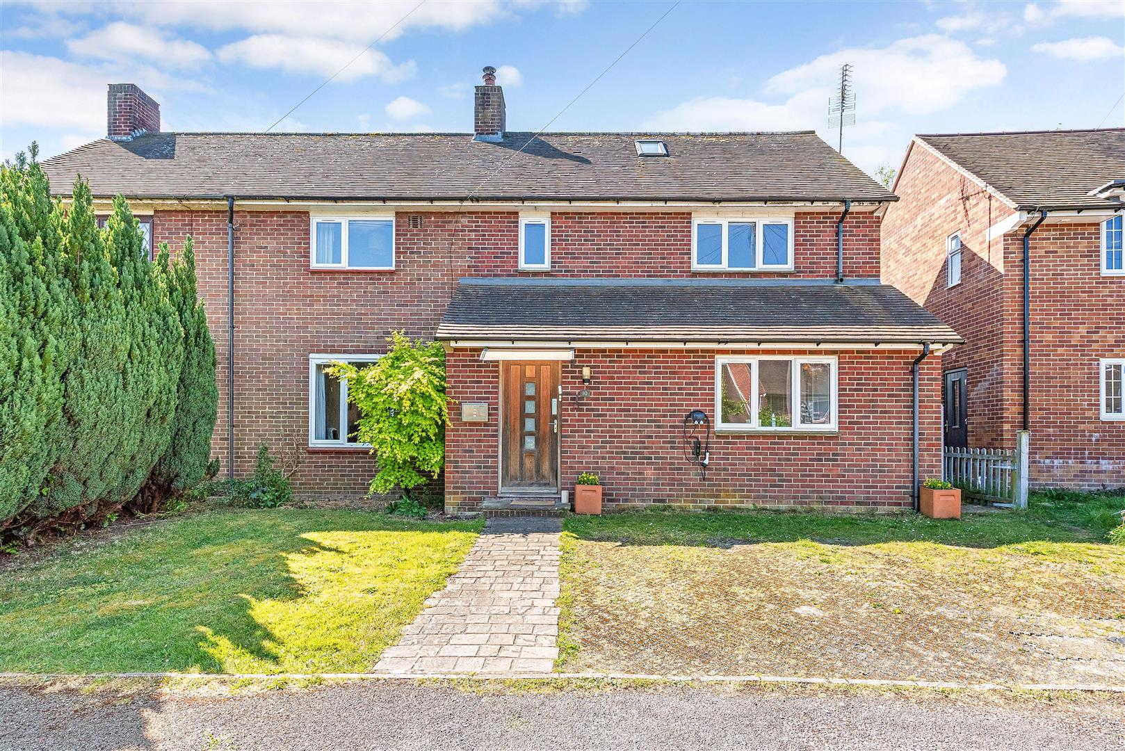 4 bedroom Semi-detached house For Sale