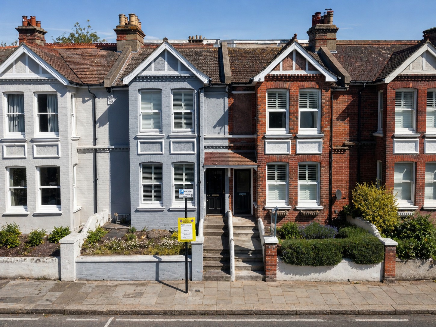 4 bedroom Flat For Sale