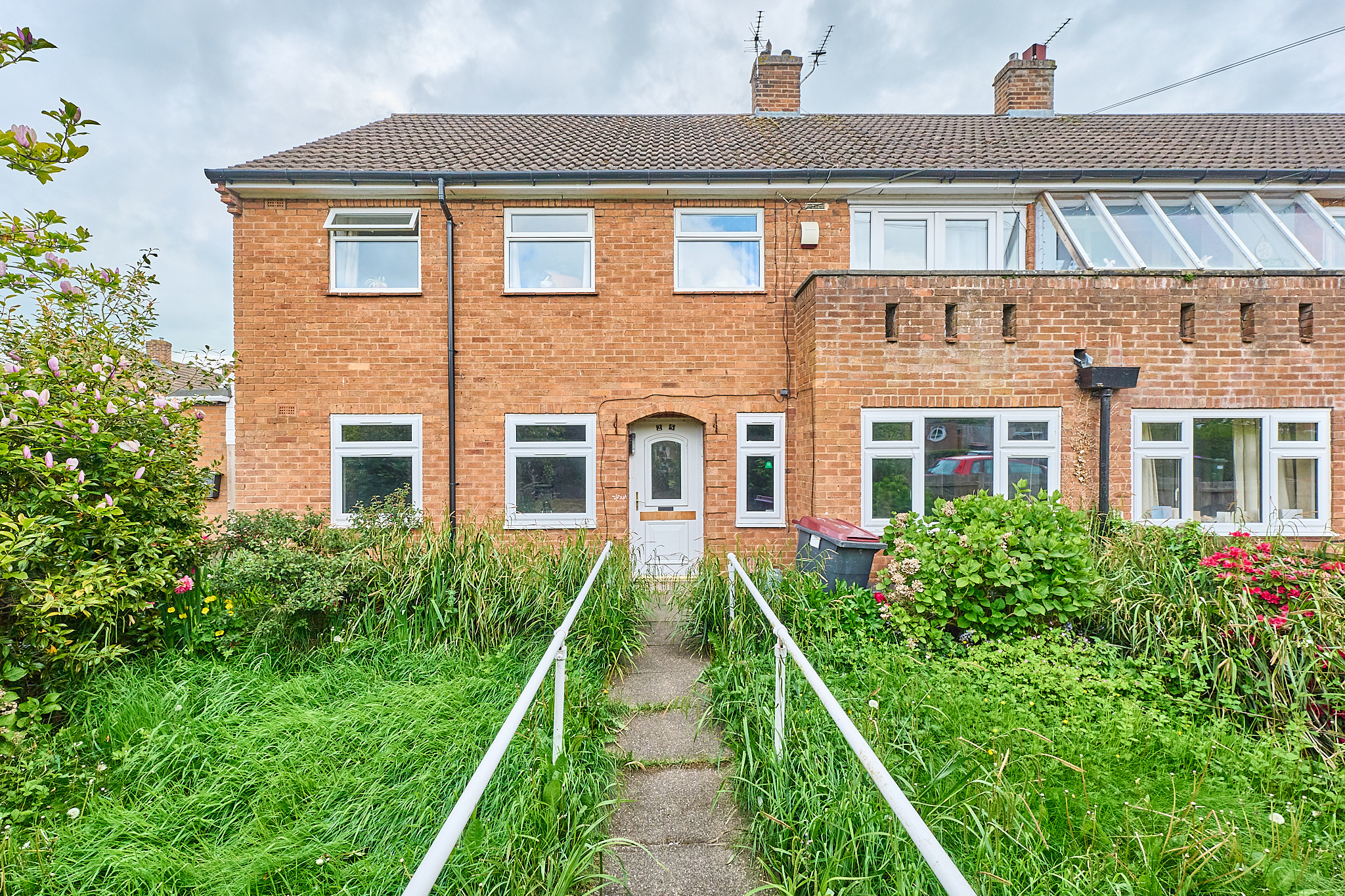 2 bedroom Ground floor flat Sold