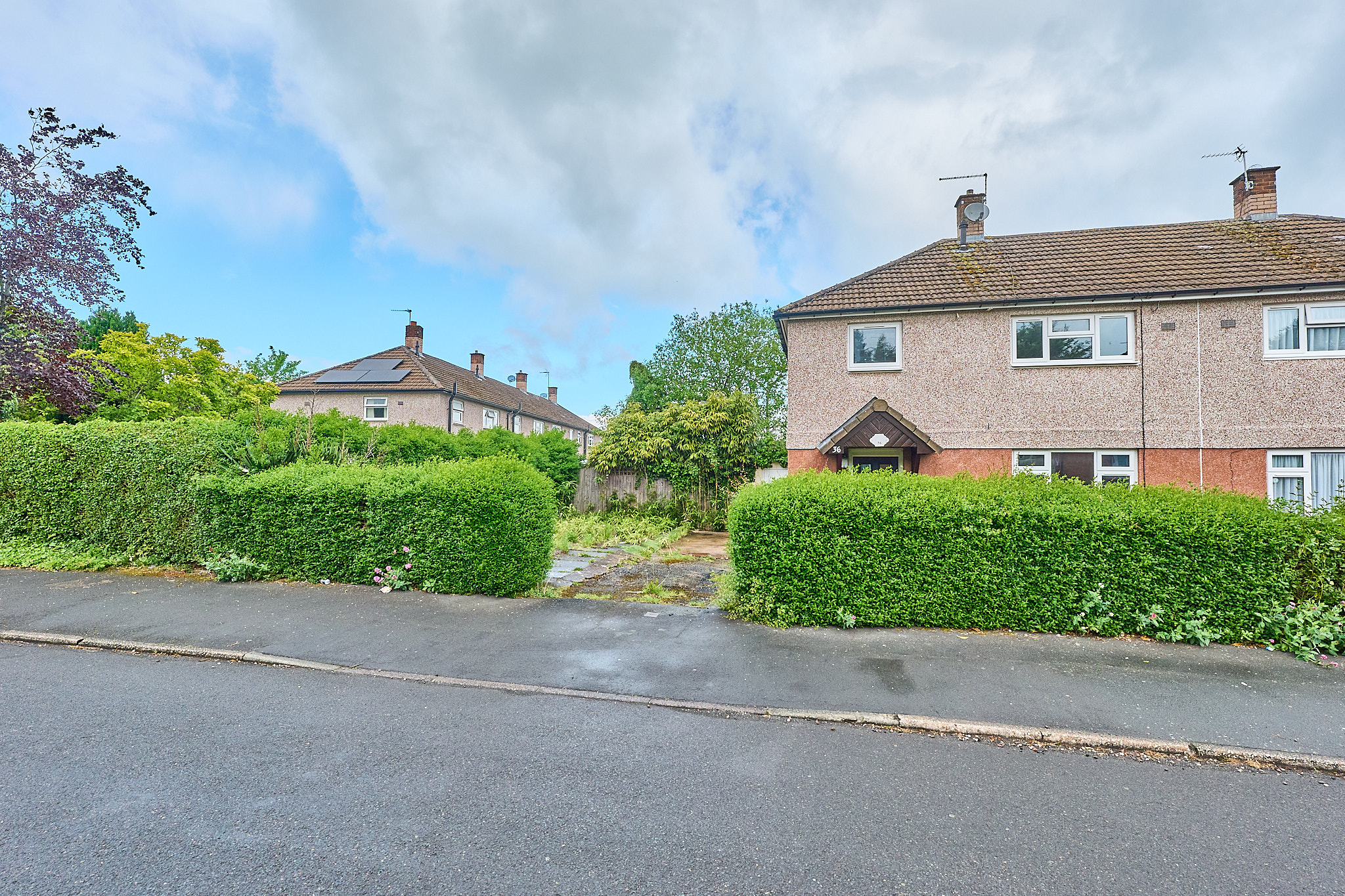 3 bedroom Semi-detached house Sold