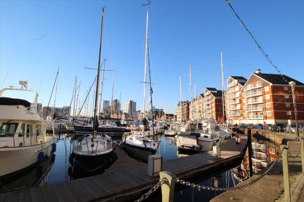 2 bedroom Apartment To Let