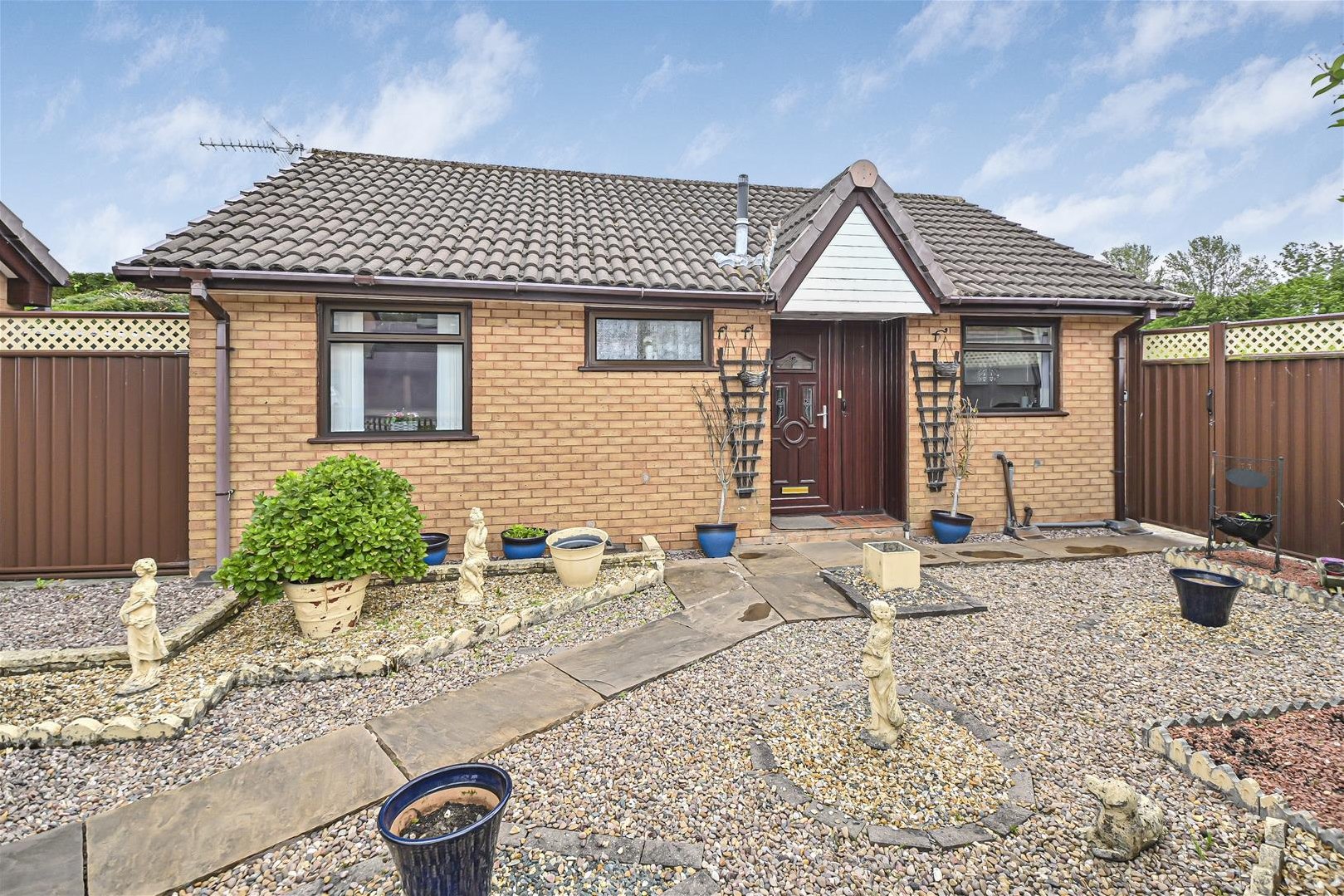 2 bedroom Bungalow Under Offer
