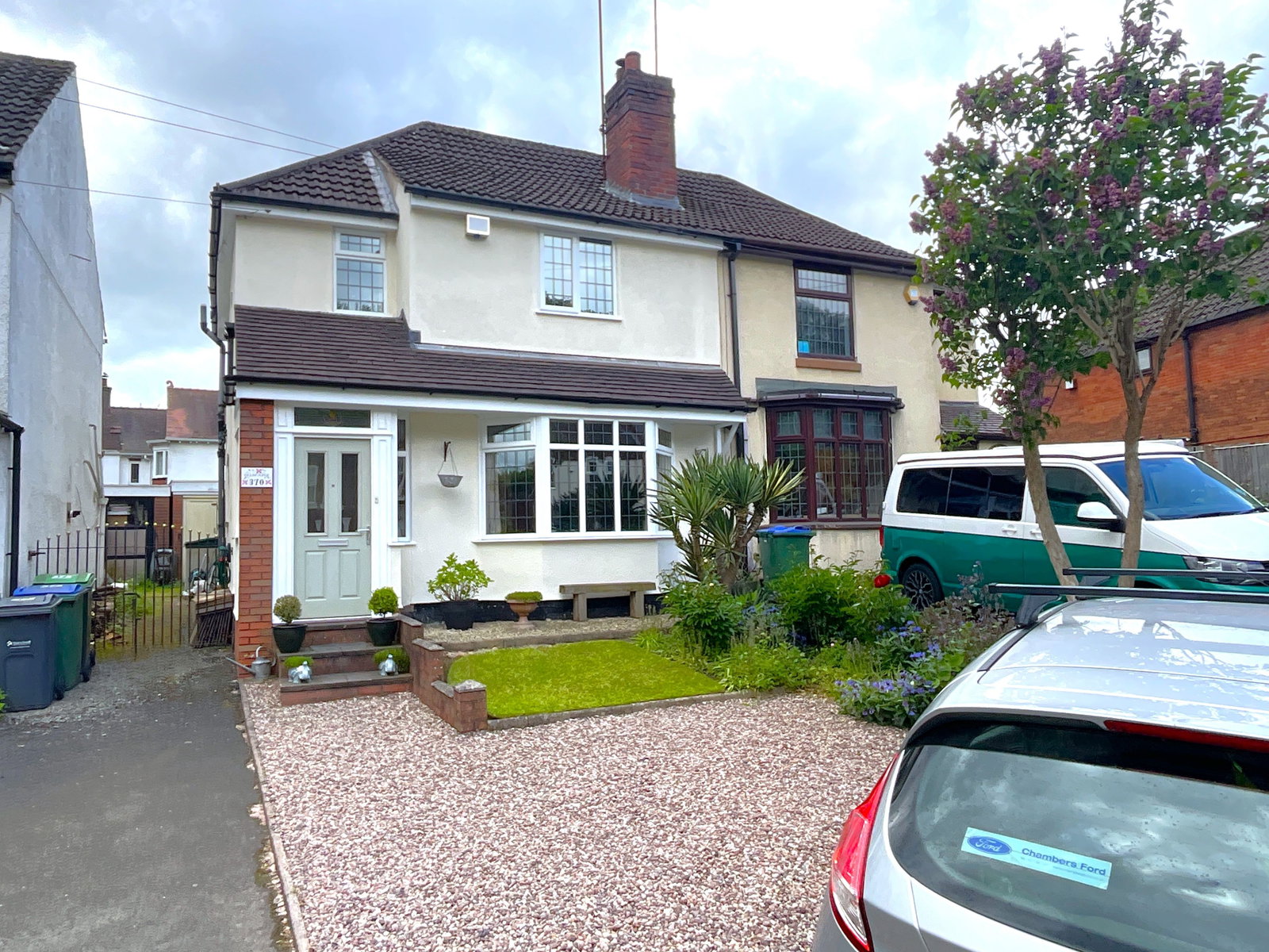 2 bedroom Semi-detached house For Sale