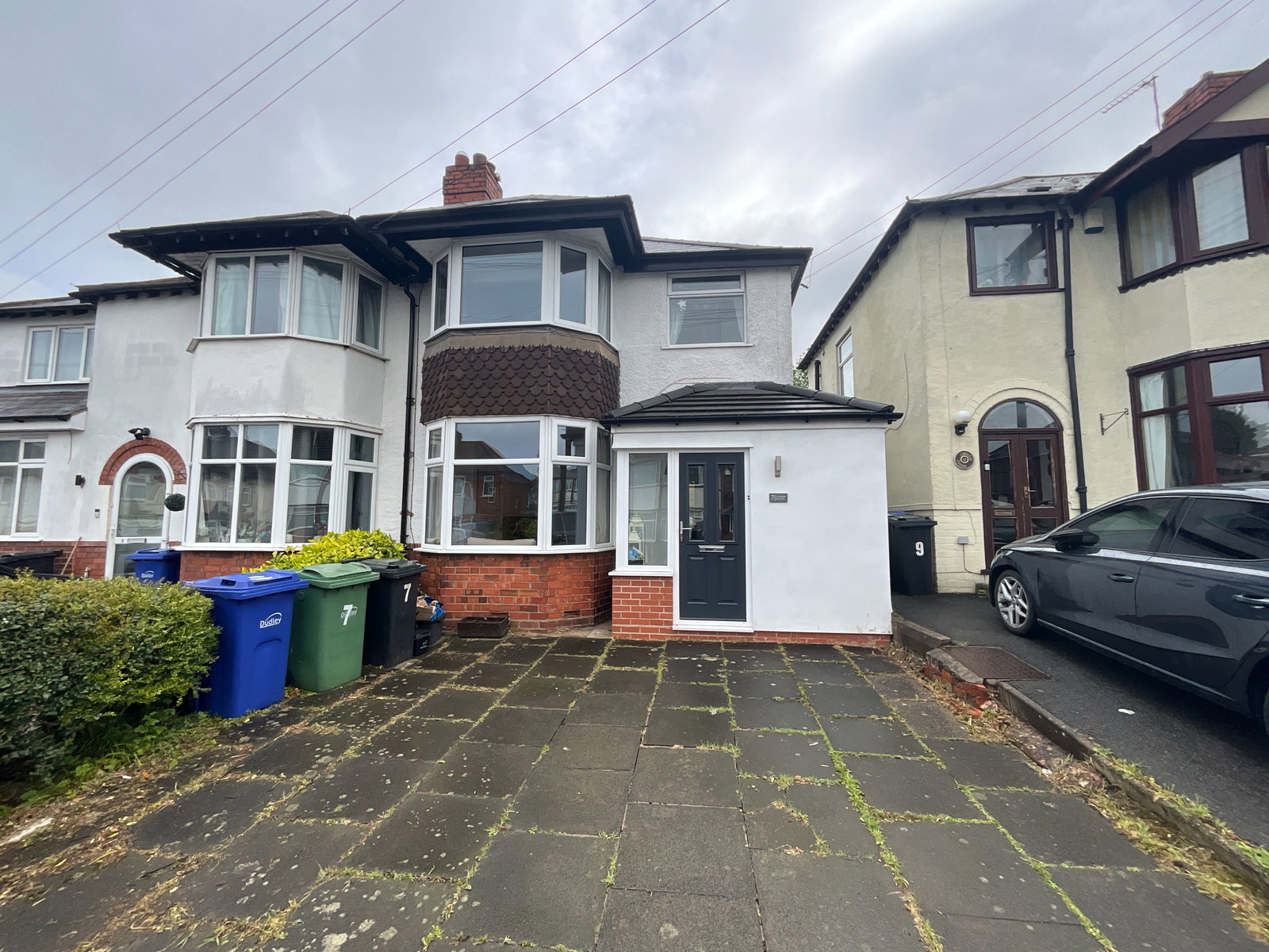 3 bedroom Semi-detached house For Sale