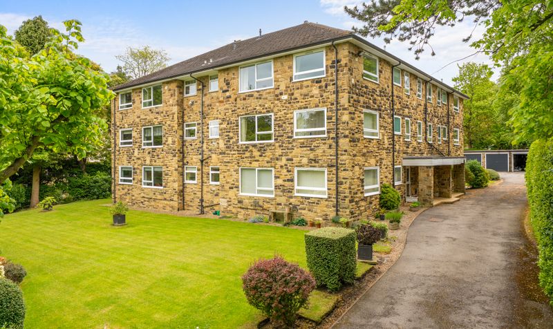 2 bedroom Flat Under Offer