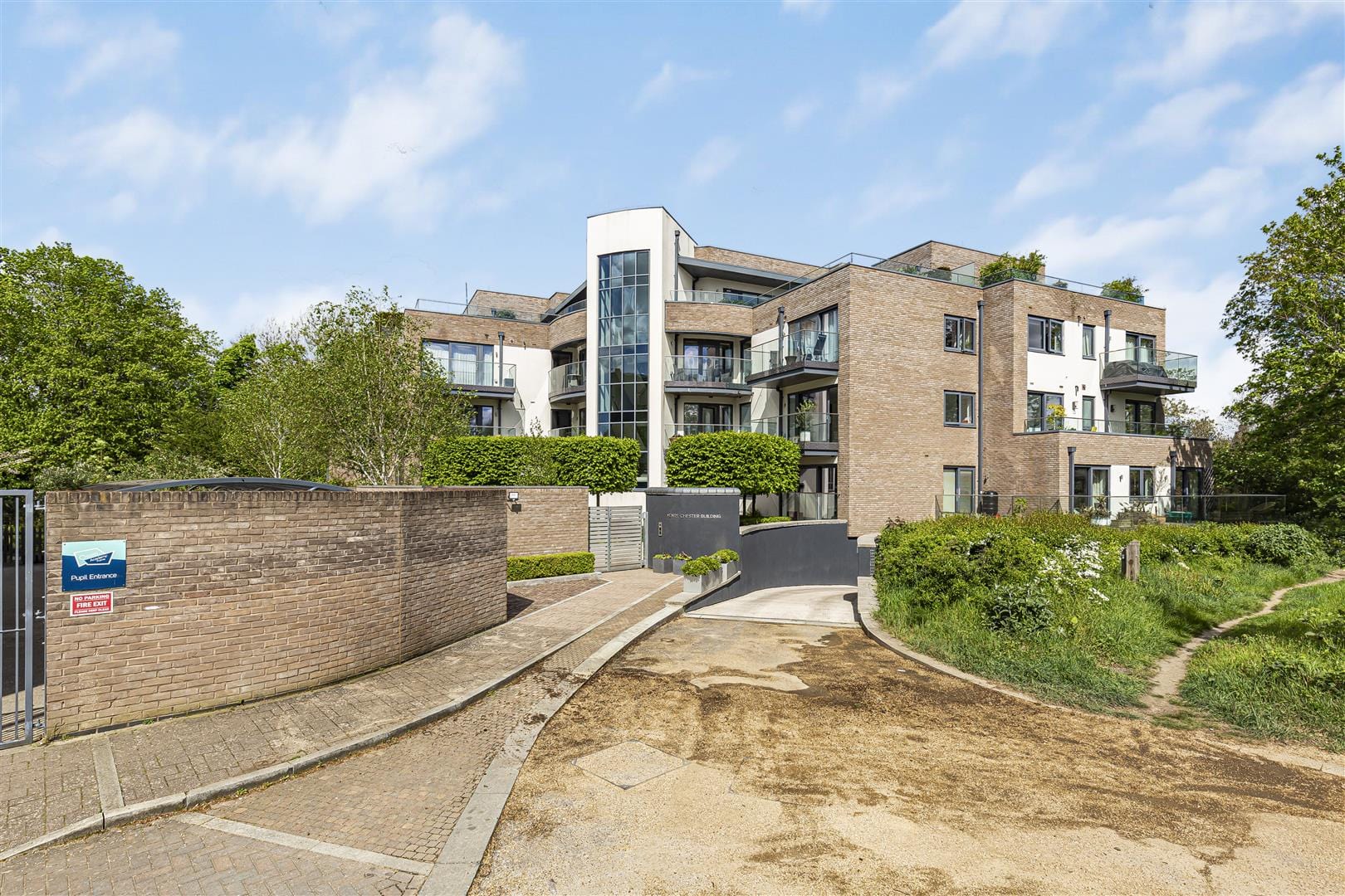 2 bedroom Flat Let