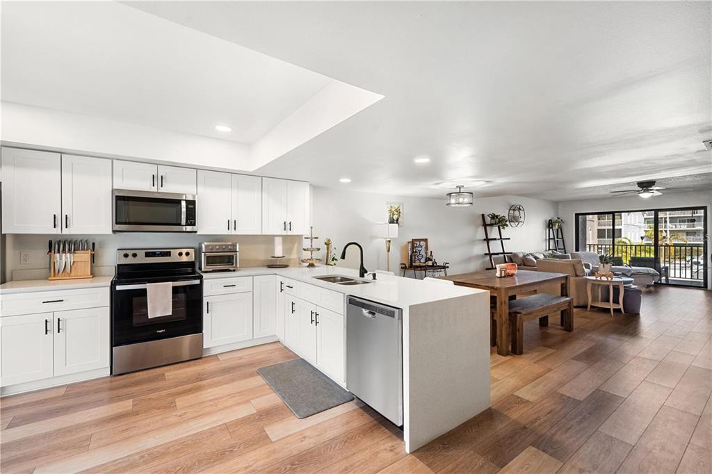 2 bedroom Town house For Sale