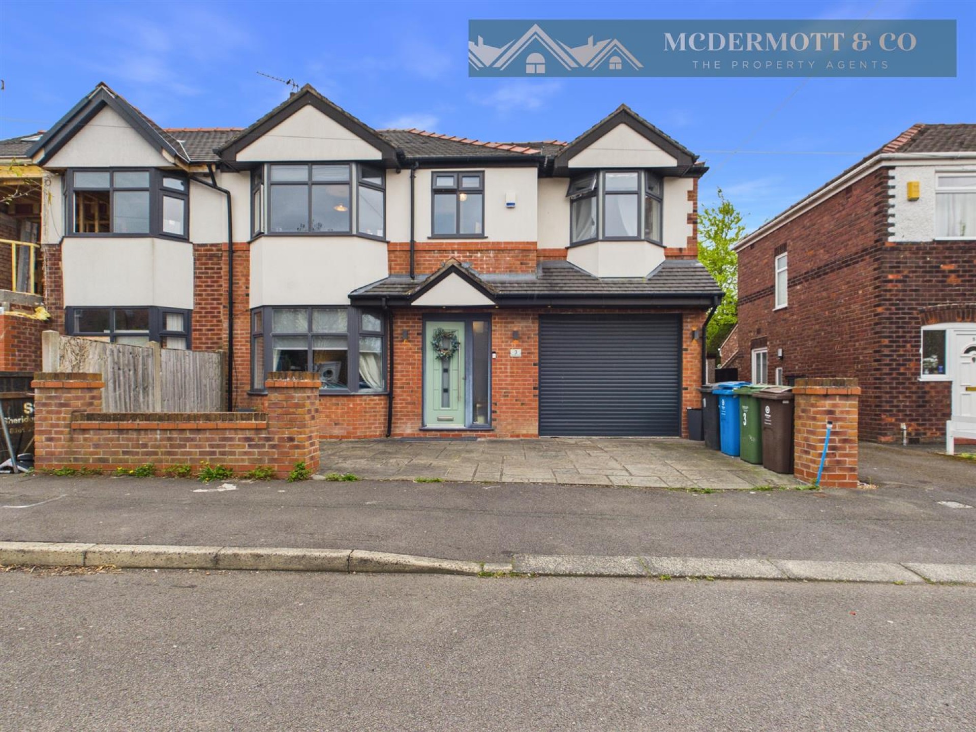 4 bedroom Semi-detached house For Sale