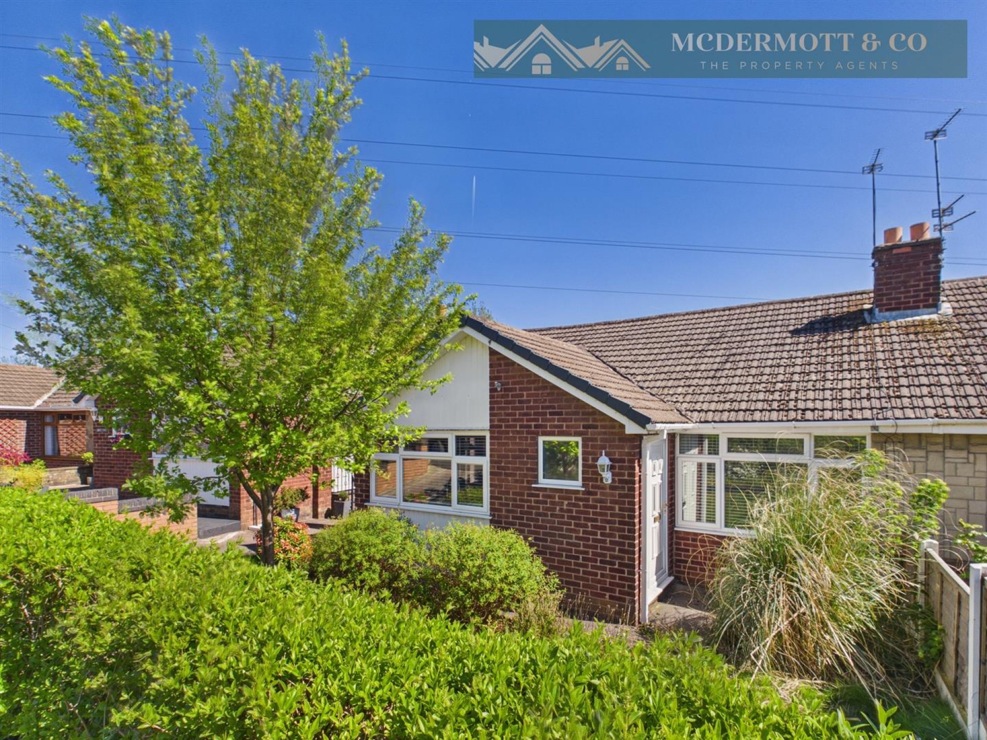 2 bedroom Detached bungalow For Sale