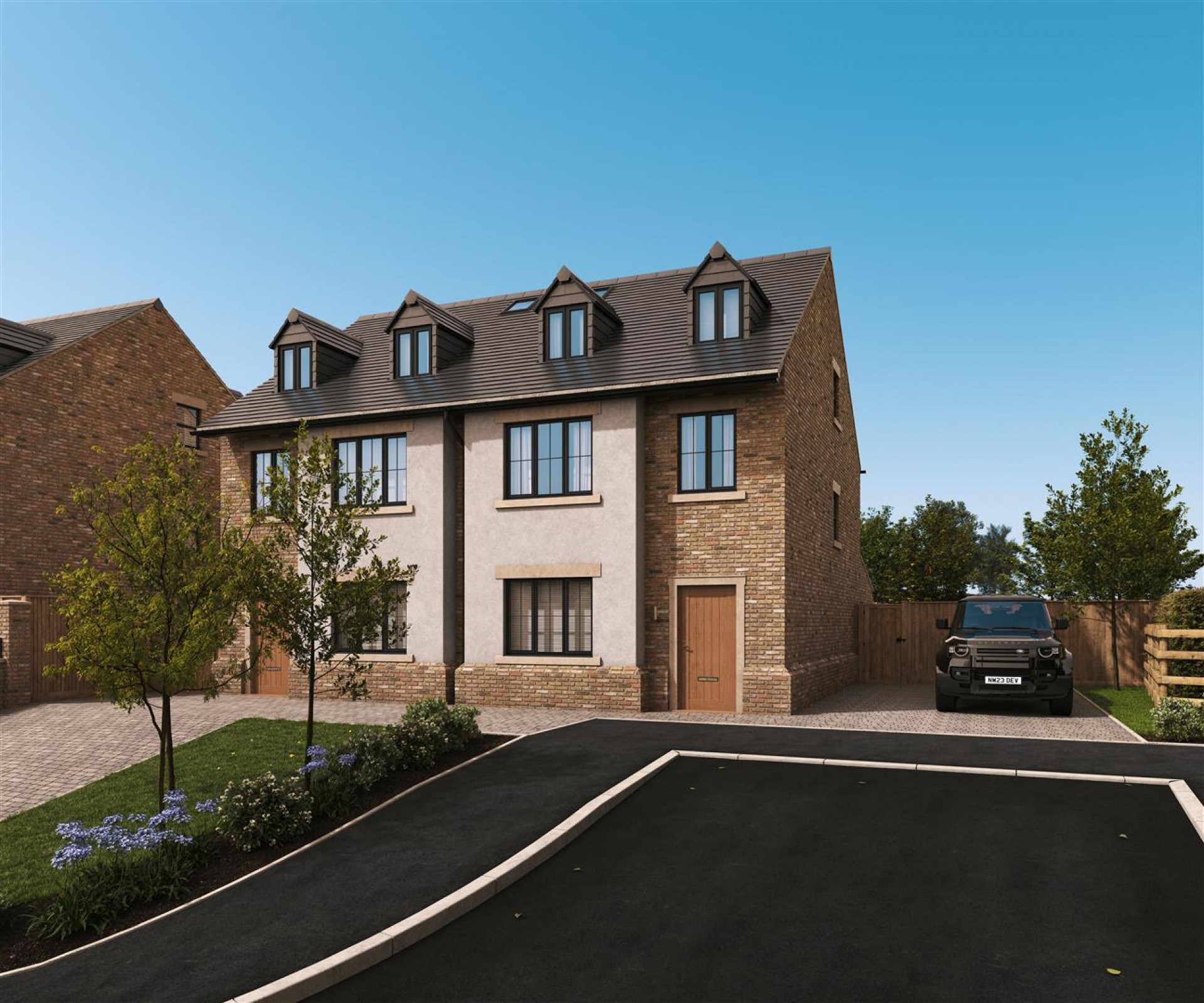 4 bedroom Semi-detached house Under Offer