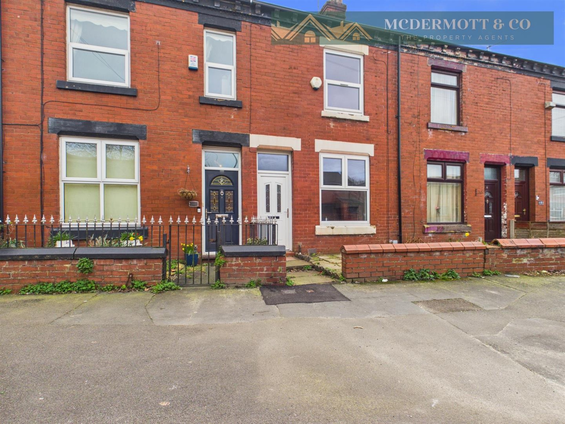 2 bedroom Terraced House Under Offer
