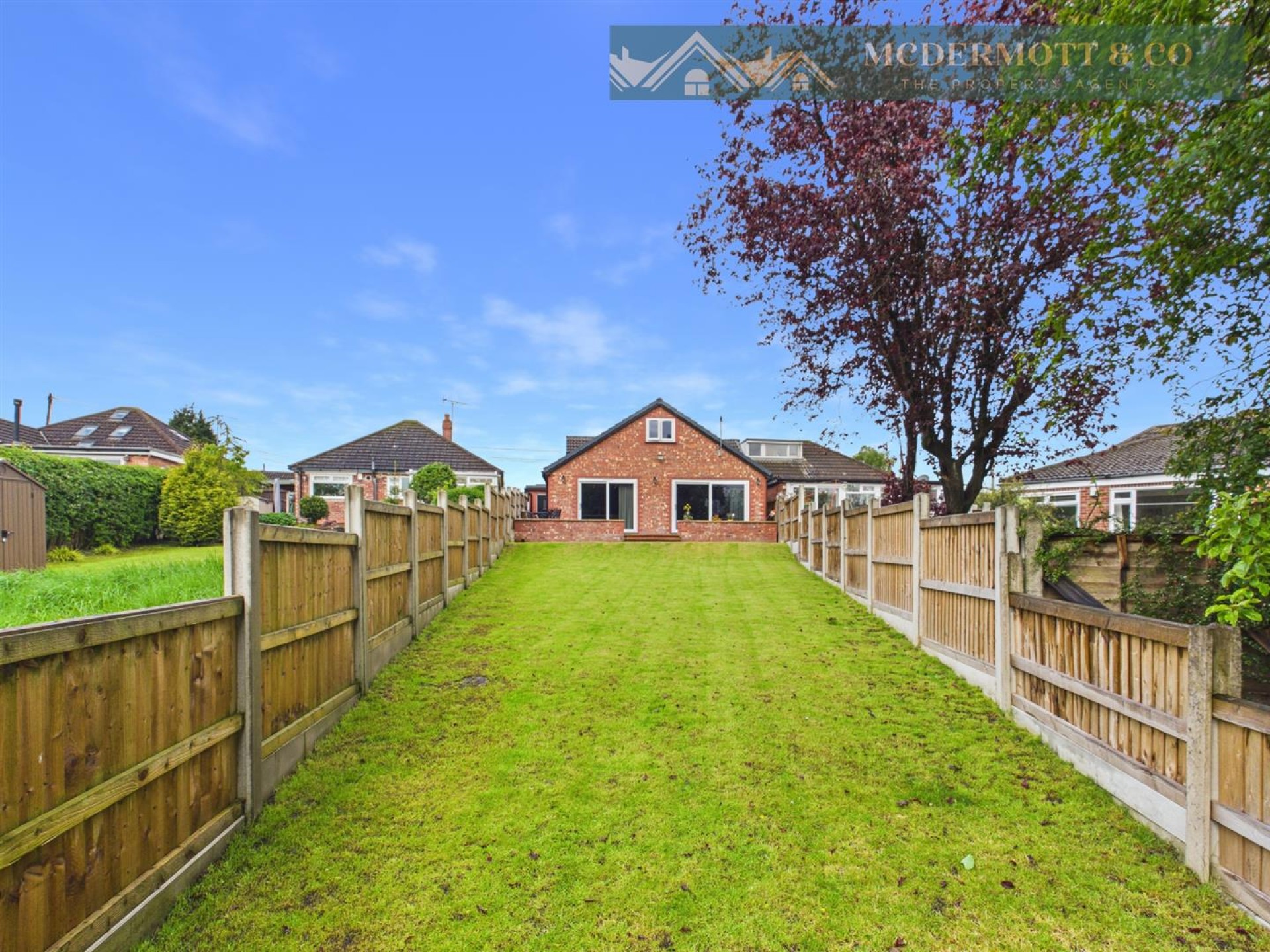 4 bedroom Detached bungalow For Sale