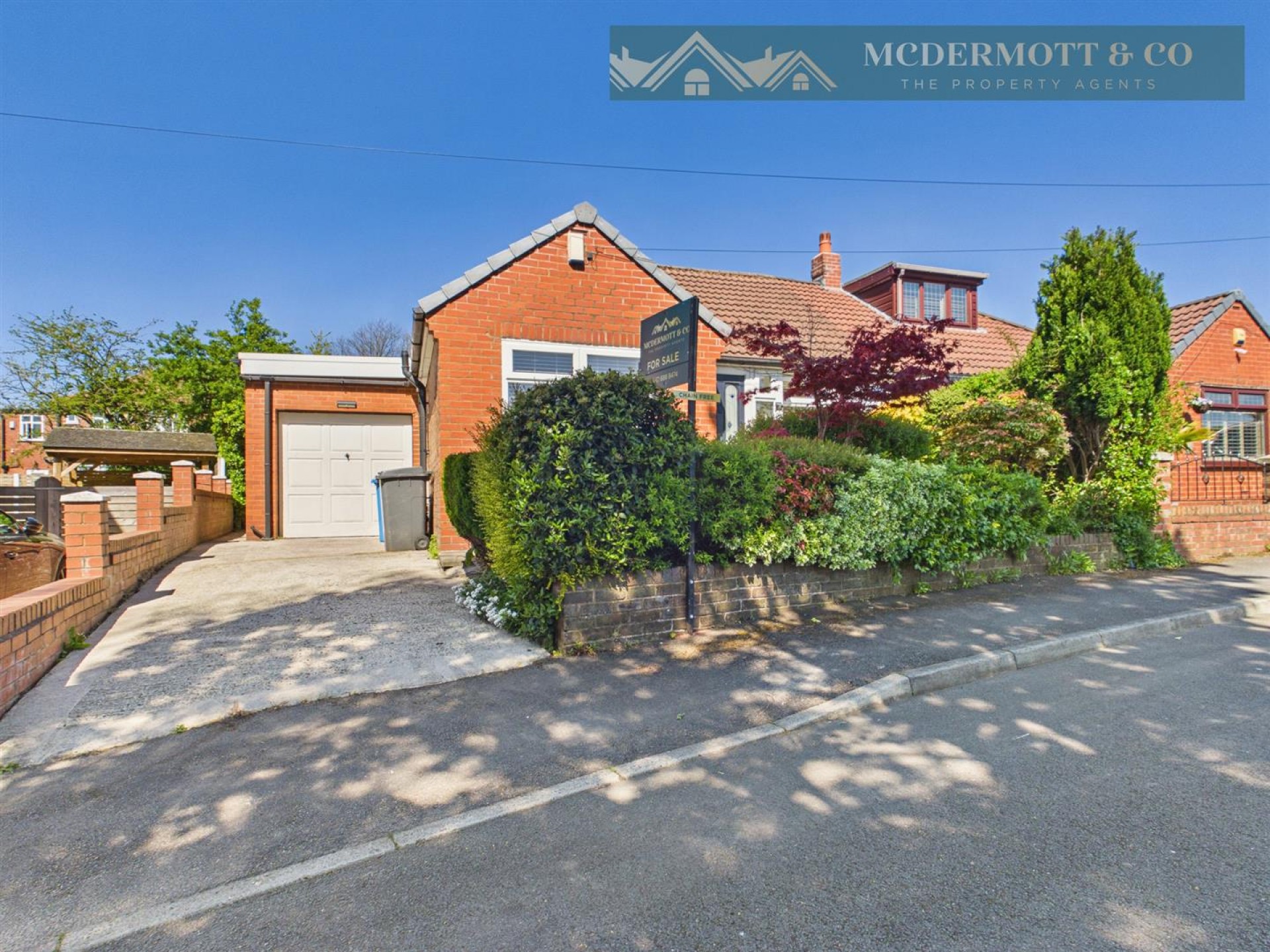 2 bedroom Detached bungalow For Sale