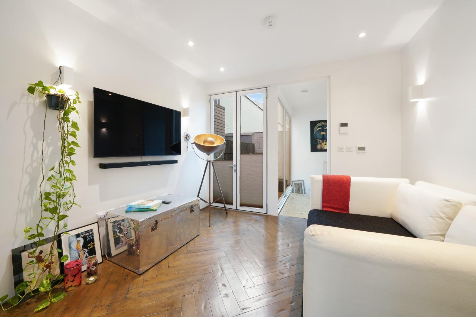 1 bedroom House (unspecified) Let