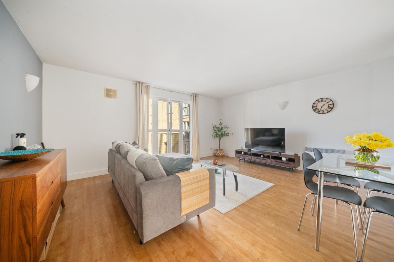 2 bedroom Flat Let
