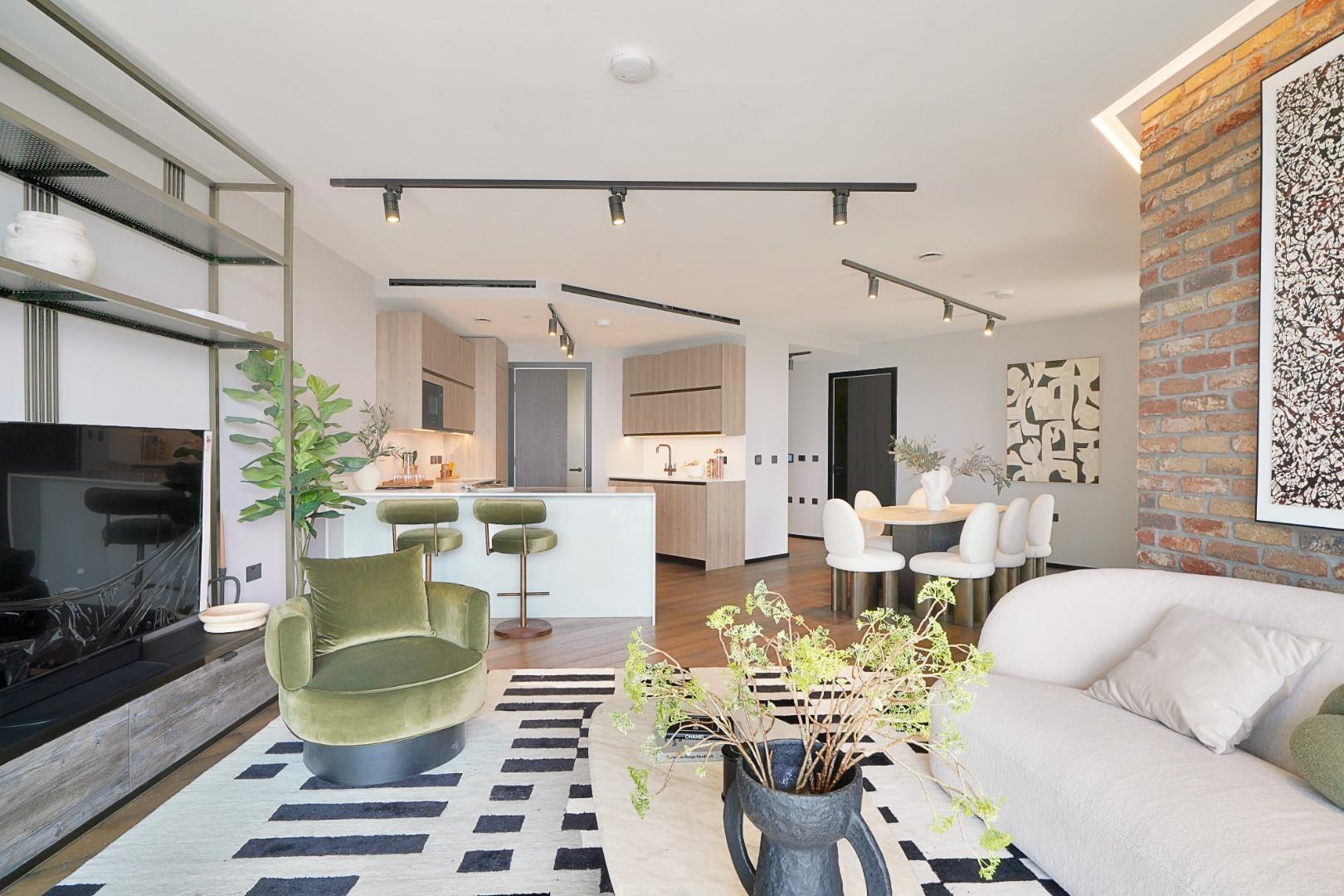 2 bedroom Flat For Sale
