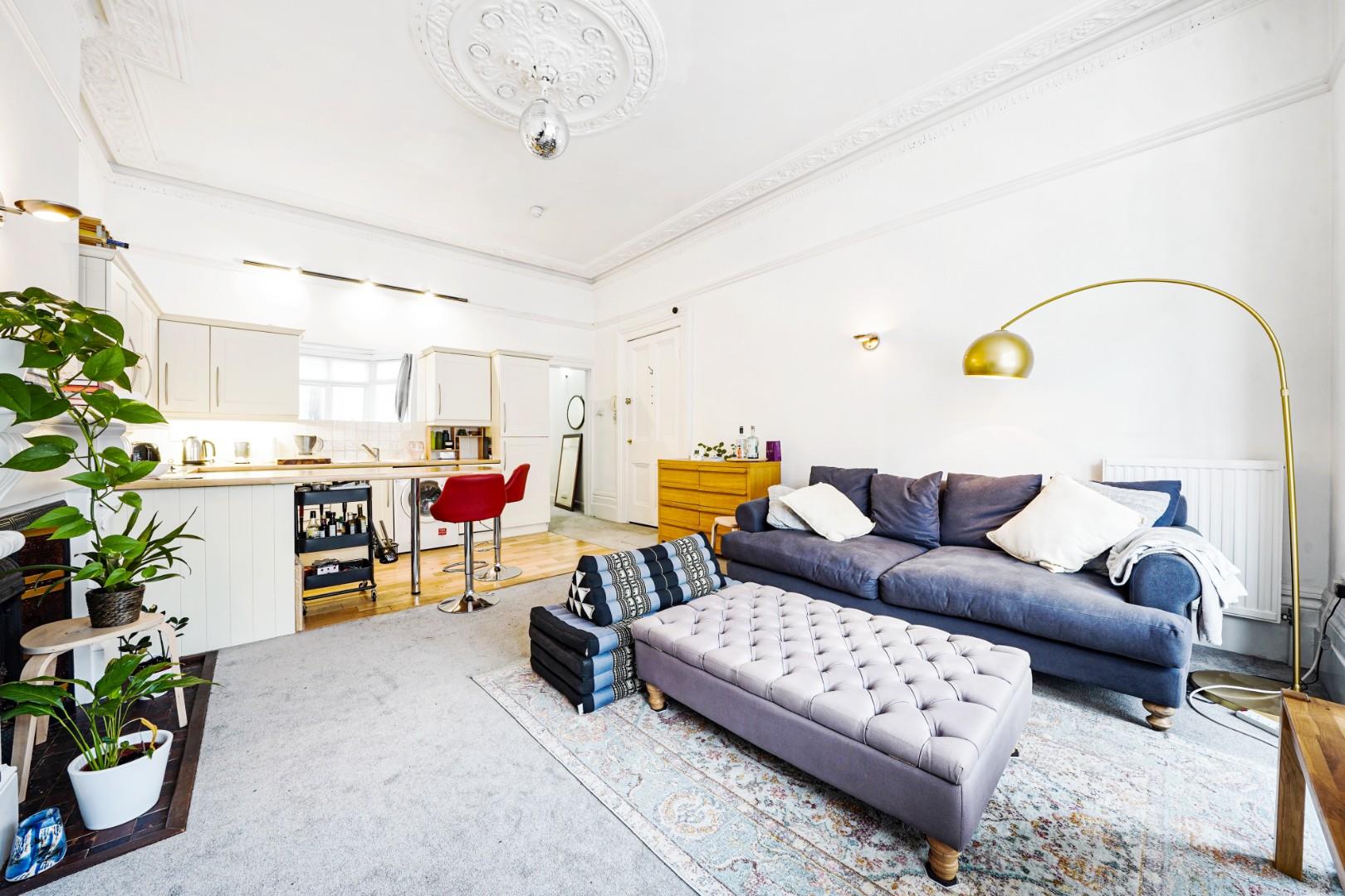 1 bedroom Flat Let