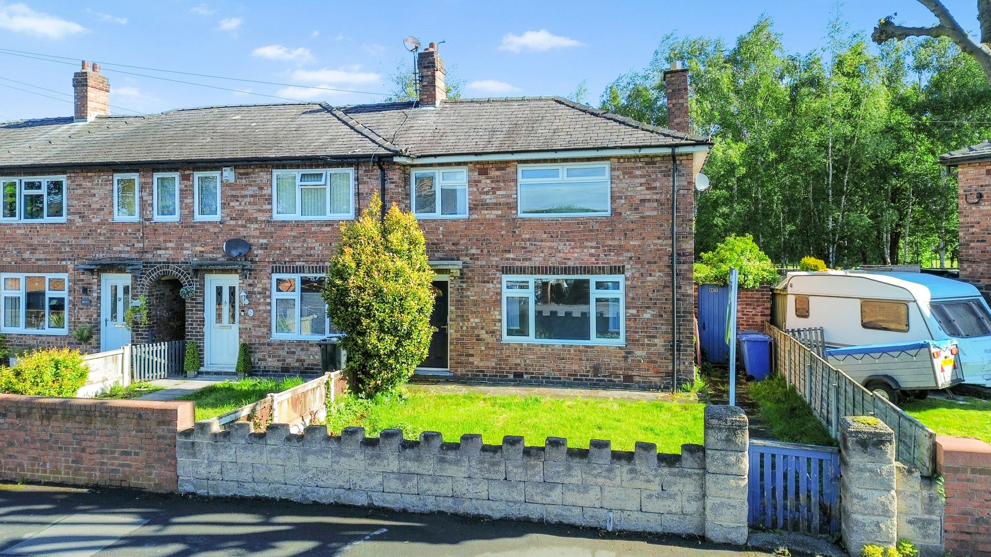 3 bedroom House (unspecified) Under Offer