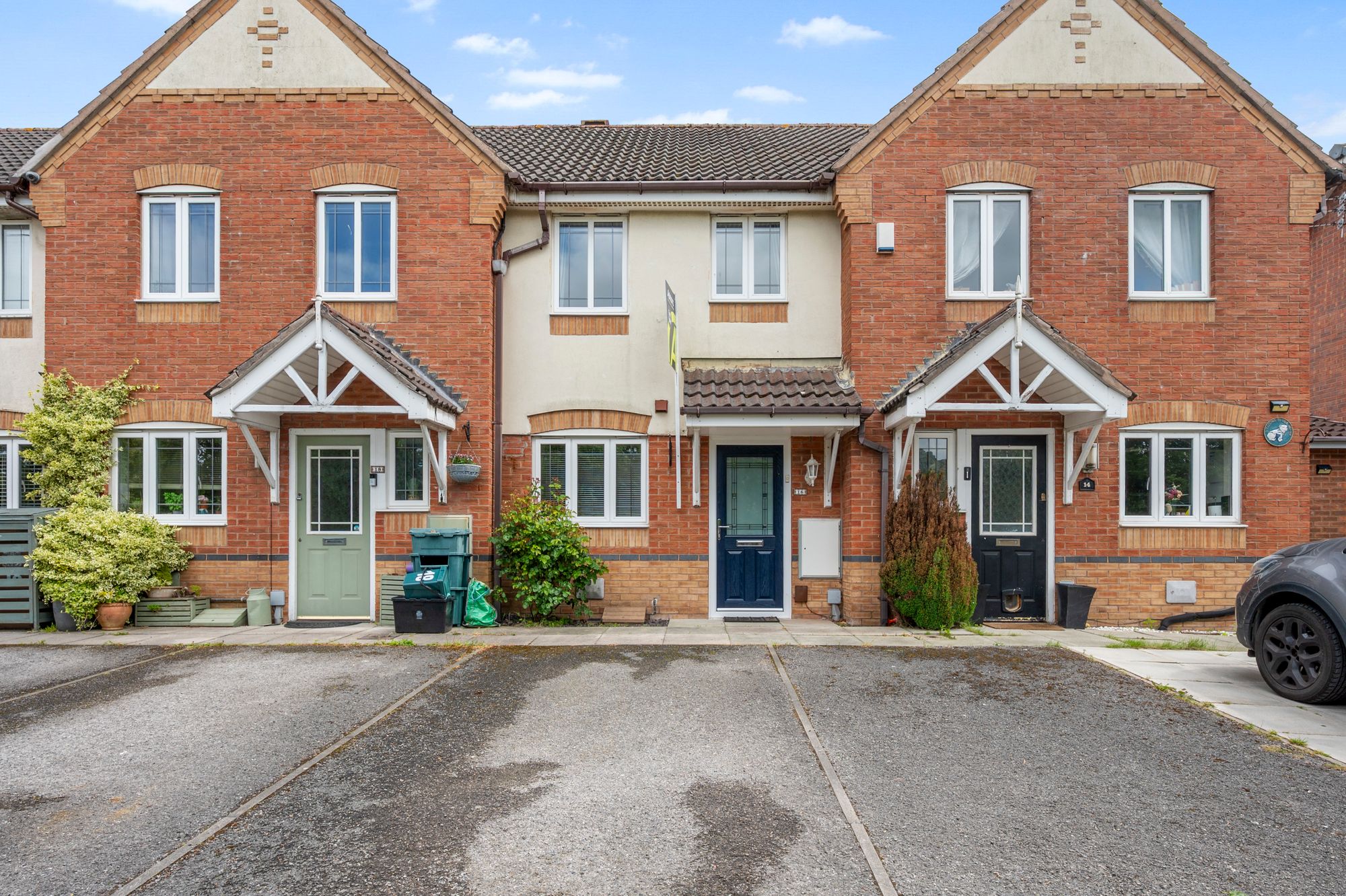 2 bedroom Terraced House Under Offer