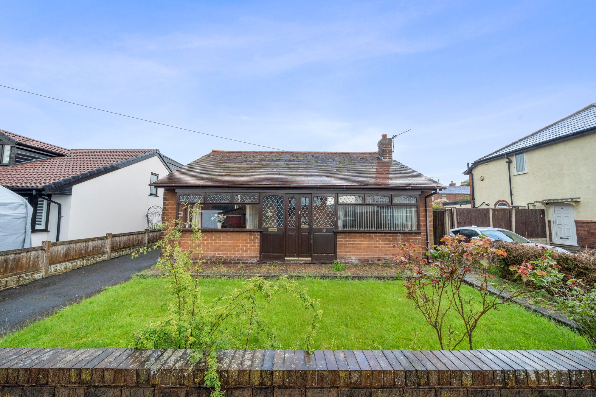 2 bedroom Detached bungalow Under Offer