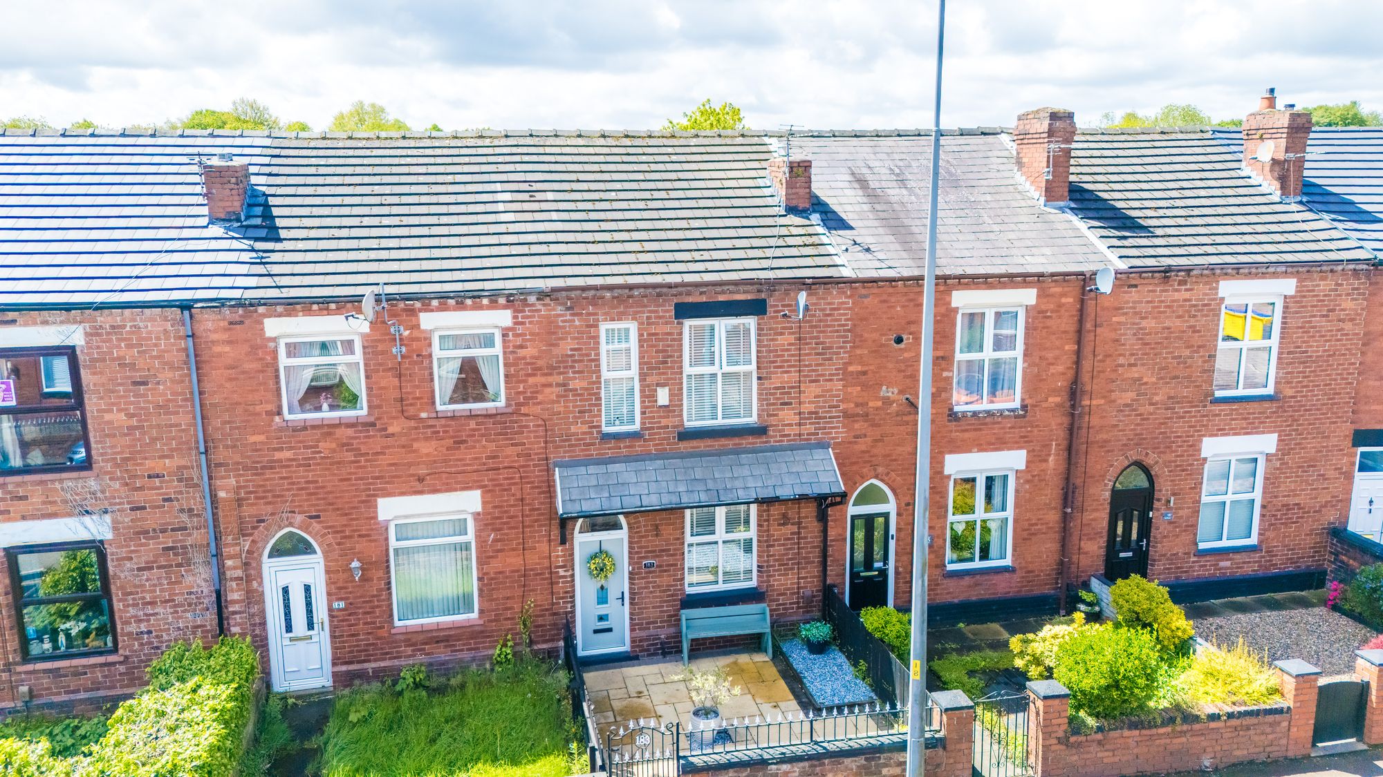 2 bedroom Terraced House Under Offer