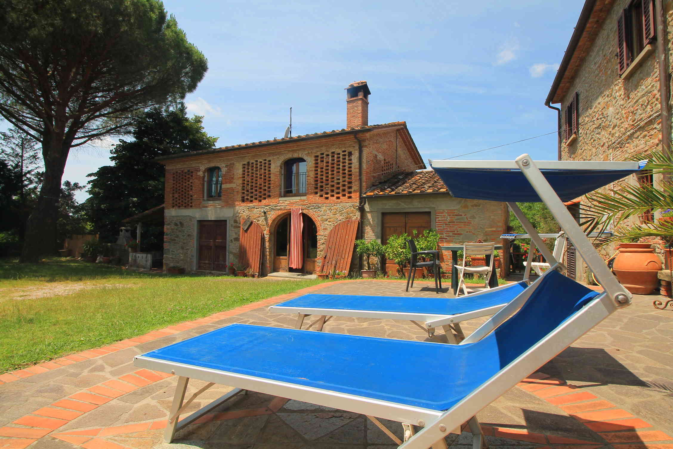8 bedroom Detached house For Sale
