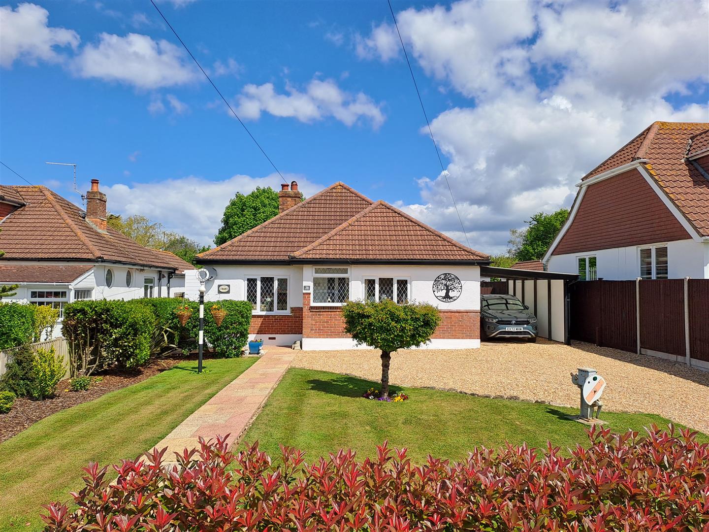 3 bedroom Detached bungalow For Sale