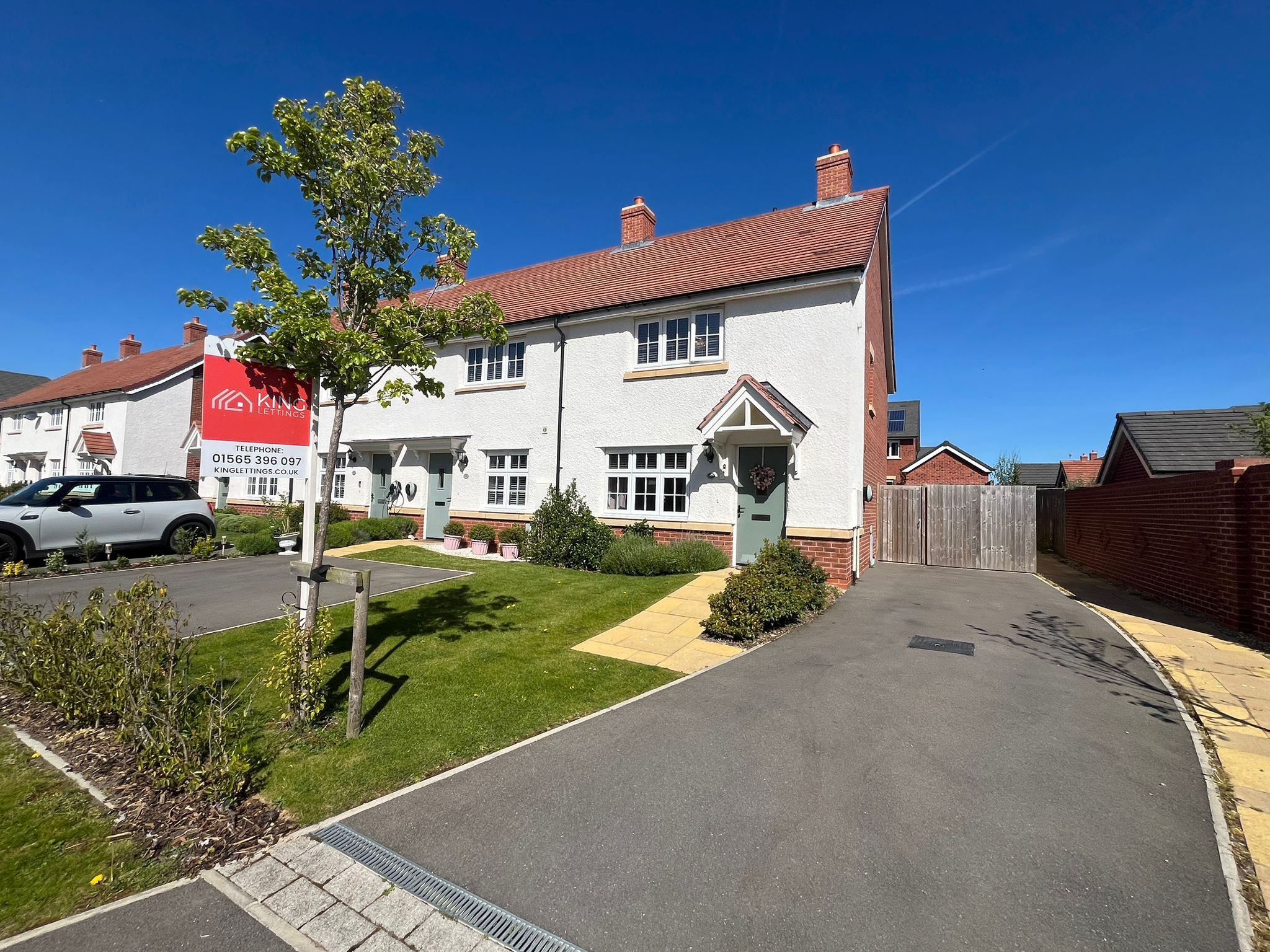 3 bedroom Terraced House To Let