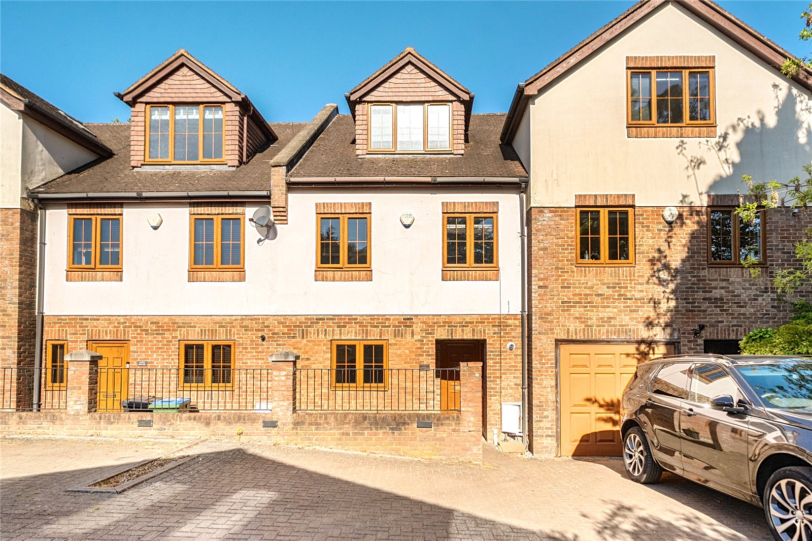 3 bedroom Town house For Sale