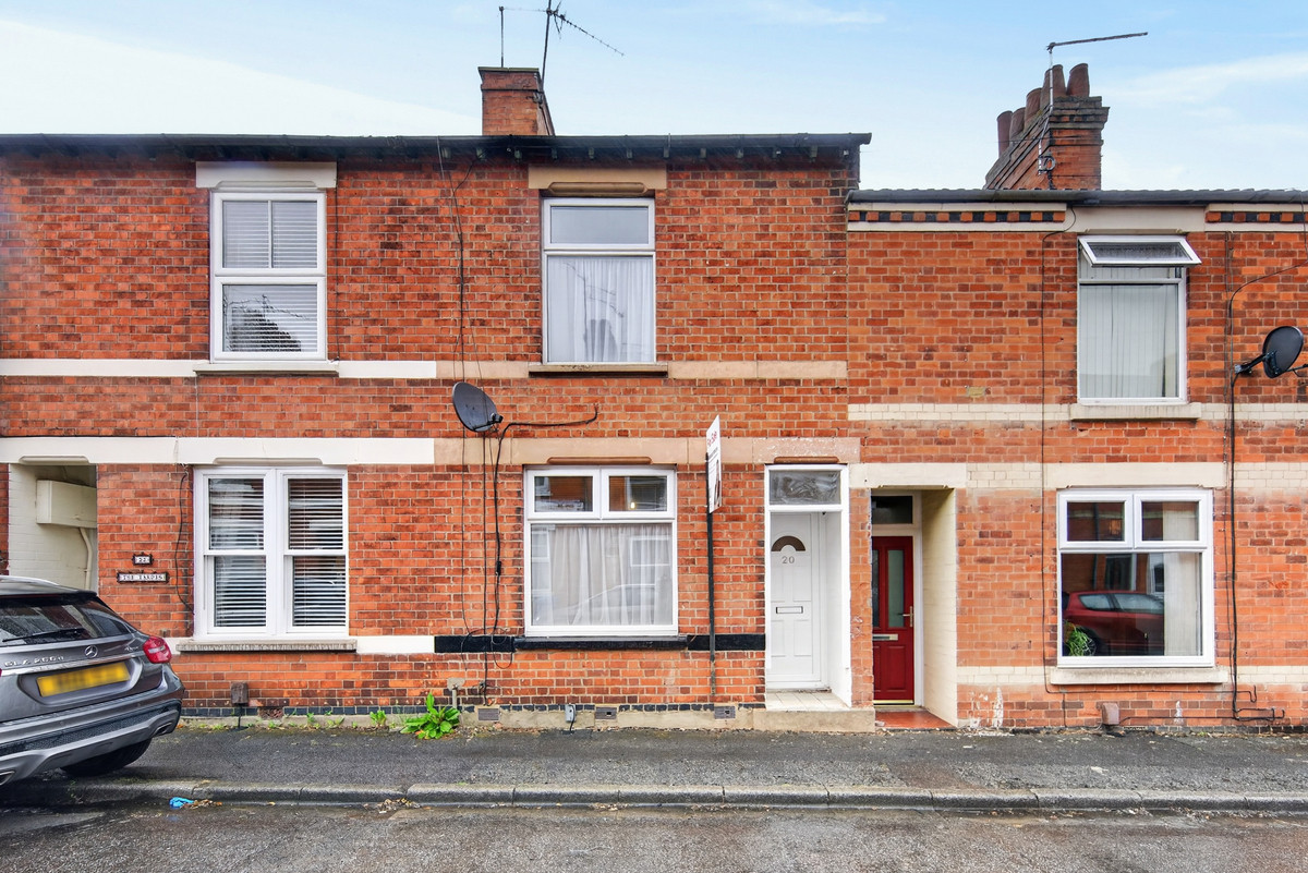 2 bedroom House (unspecified) For Sale