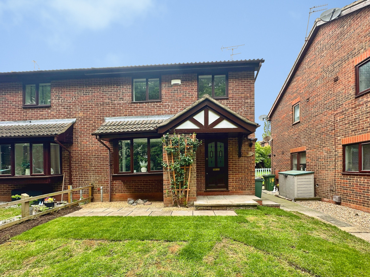 2 bedroom Town house For Sale
