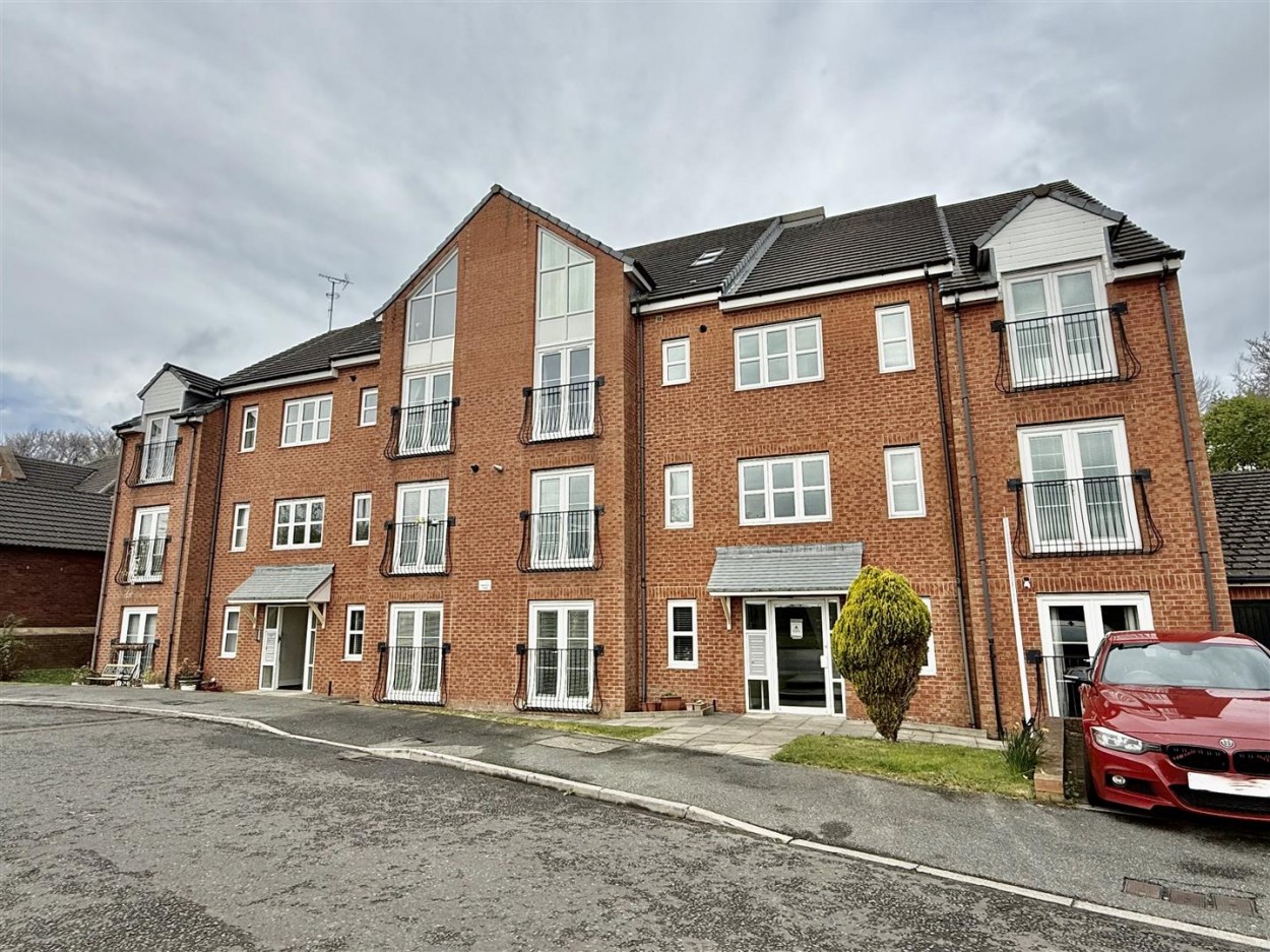 2 bedroom Flat Under Offer