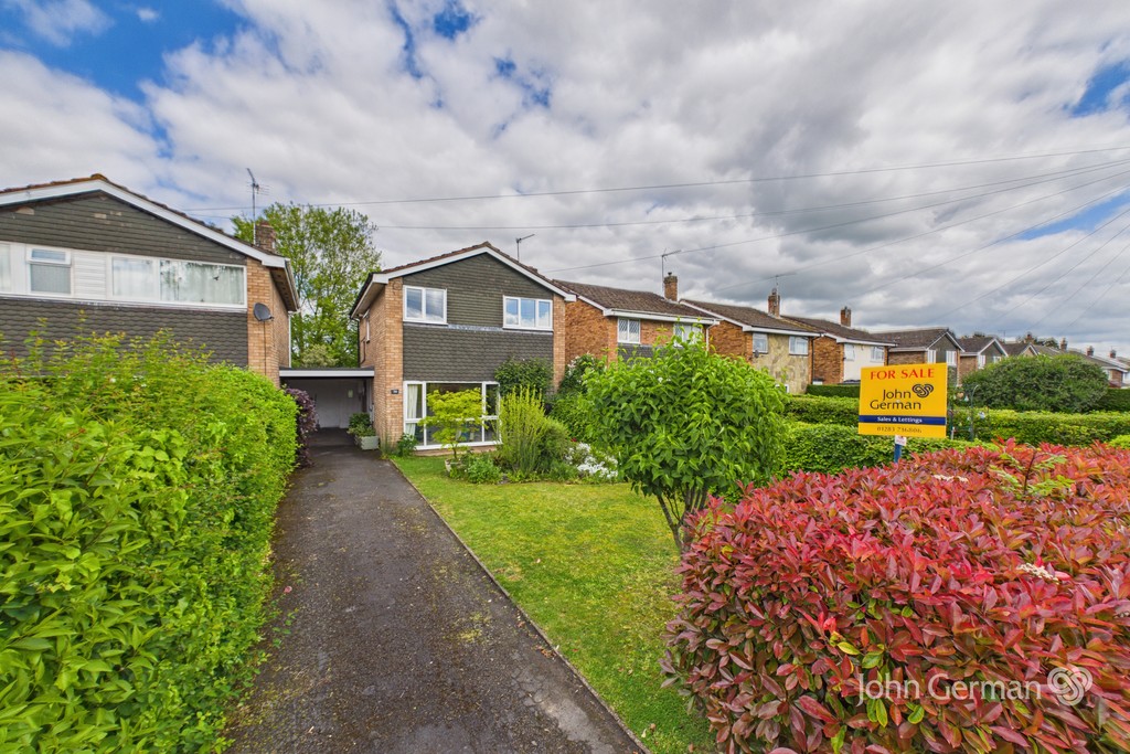 3 bedroom  For Sale