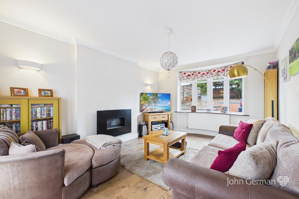 3 bedroom  For Sale
