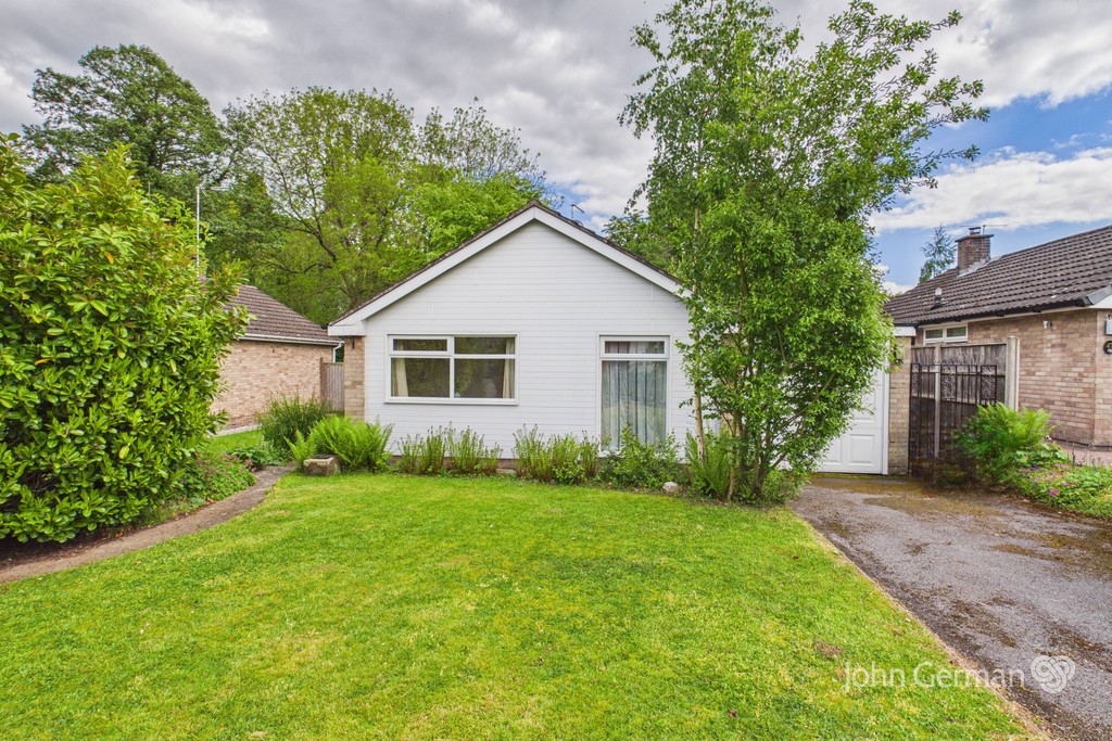 2 bedroom Detached house For Sale