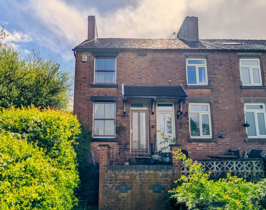 2 bedroom Property For Sale