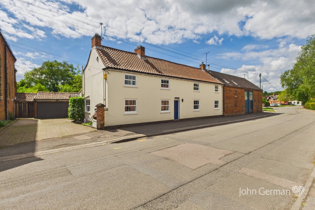 5 bedroom Property For Sale