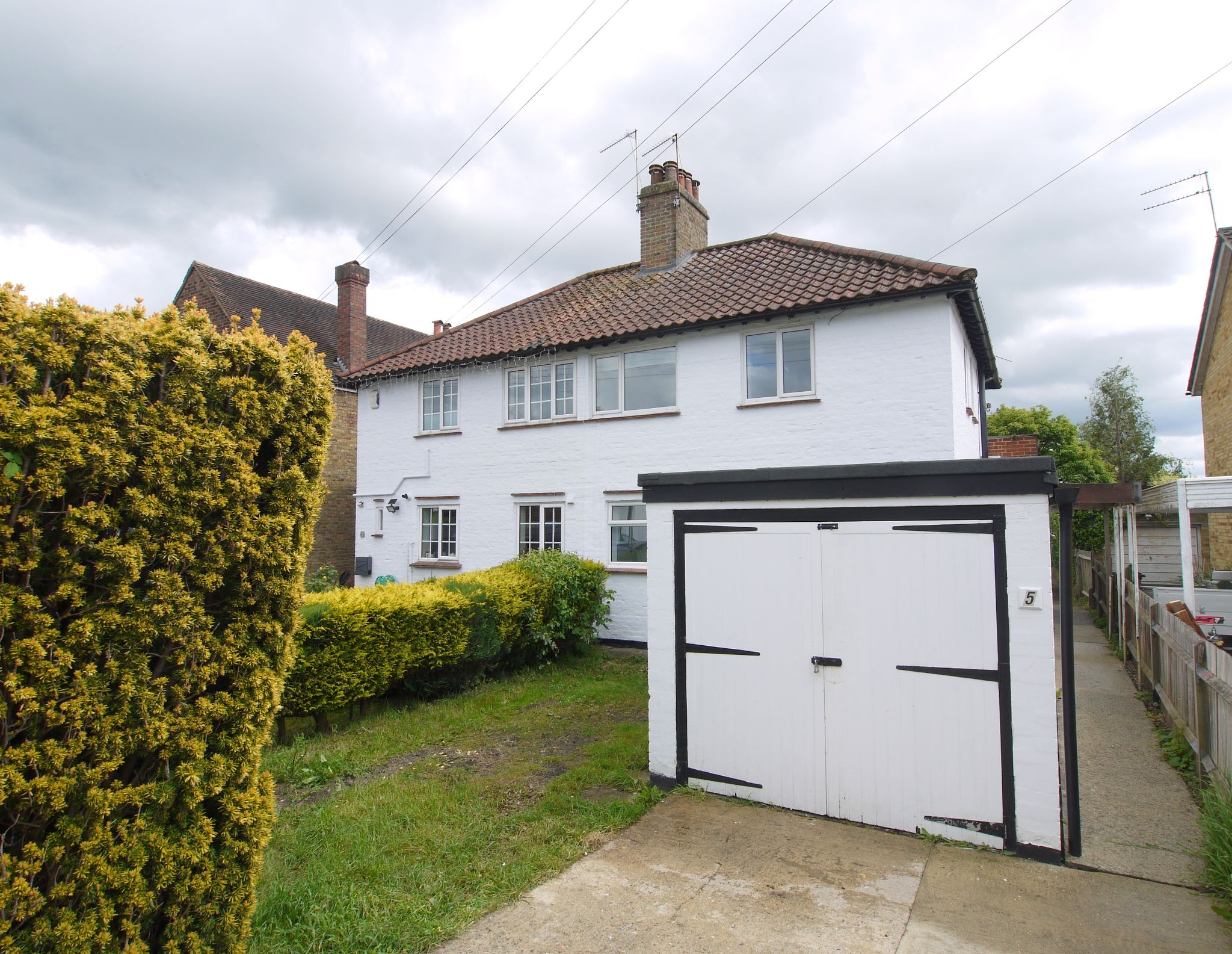 3 bedroom Semi-detached house For Sale