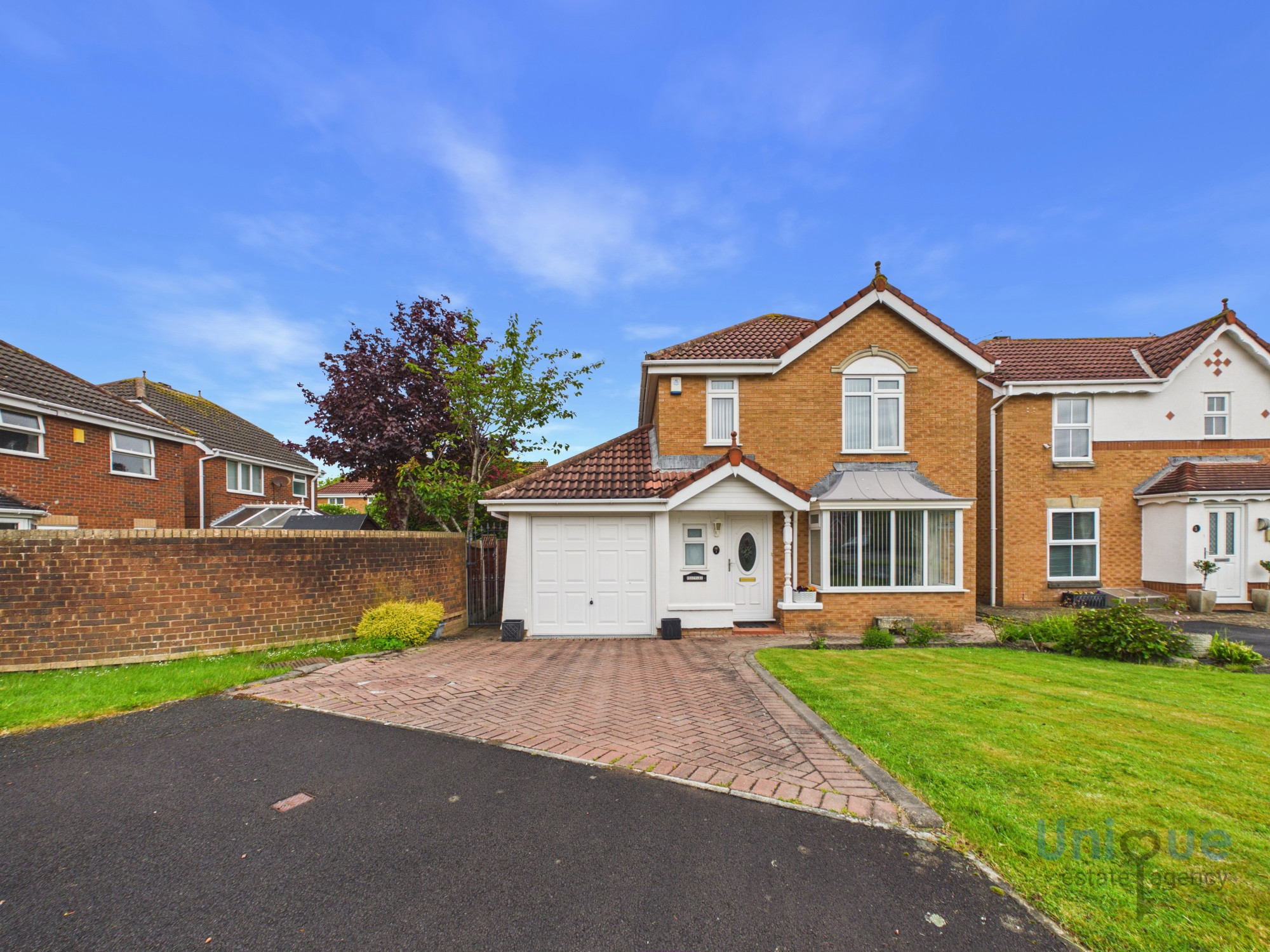 4 bedroom Link detached house For Sale