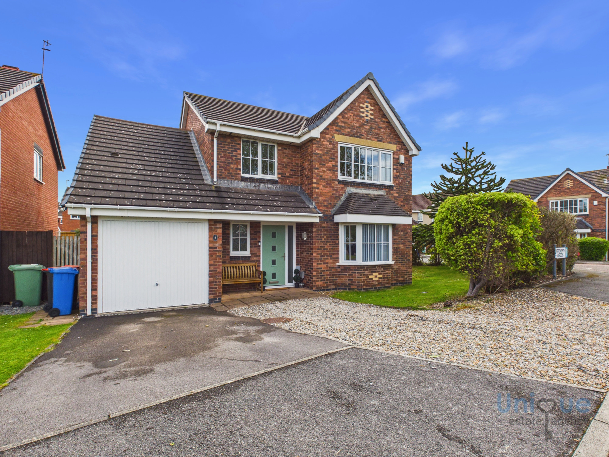4 bedroom Detached house Under Offer